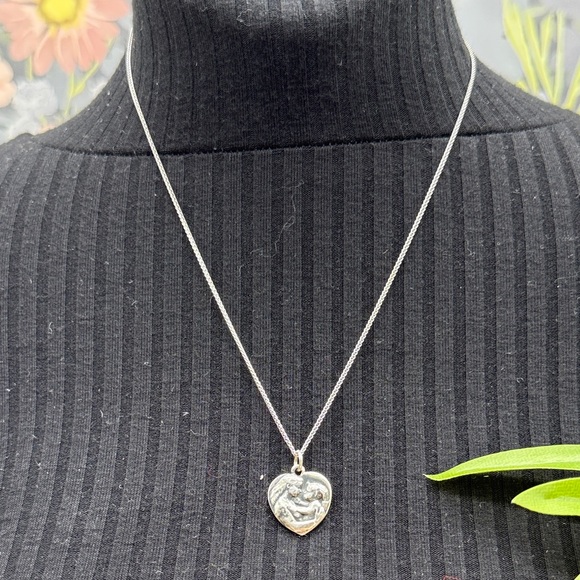 ⭐️James Avery Tender Care Charm on fine Spiga chain 18”sterling silver - Picture 3 of 9